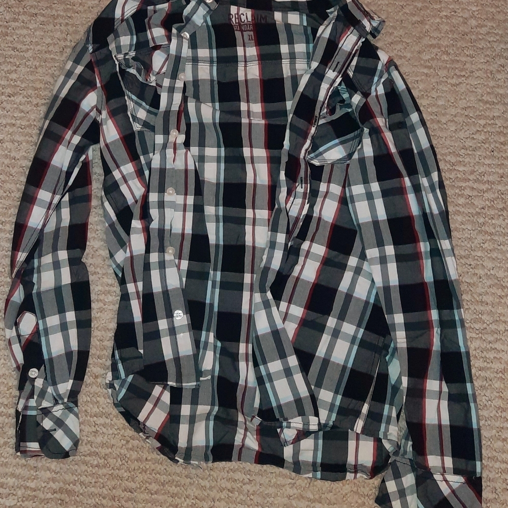 Buckle button down